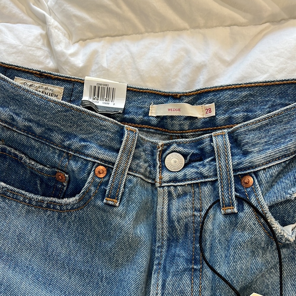 Levis Bnwt! - image 4